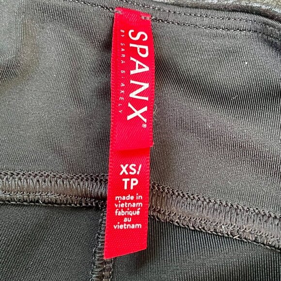 Spanx Faux Leather Racer Stripe Leggings Black Raw Hem XS Bodycon Workout Gym - Picture 7 of 11